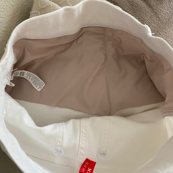 Spanx Flare Bootcut High Rise Pull-On Raw Hem Cropped Stretch Jeans White Large - Picture 10 of 11